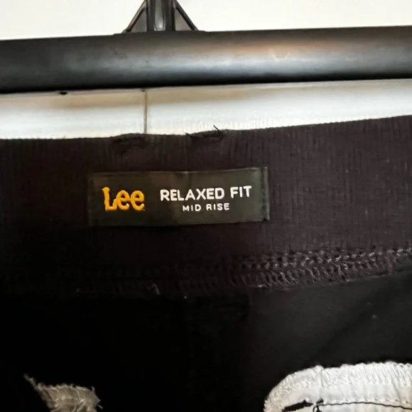 Women’s Lee black shorts, sz14 - Picture 2 of 4